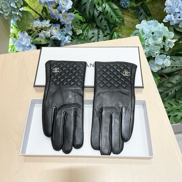 GLOVES IN BLACK LAMBSKIN 463825