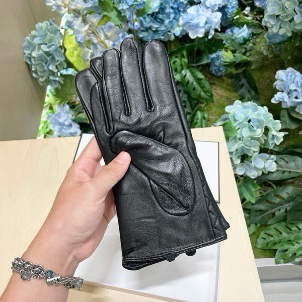 GLOVES IN BLACK LAMBSKIN 463825