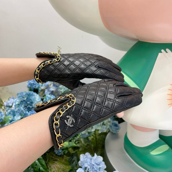 GLOVES IN BLACK LAMBSKIN 464979