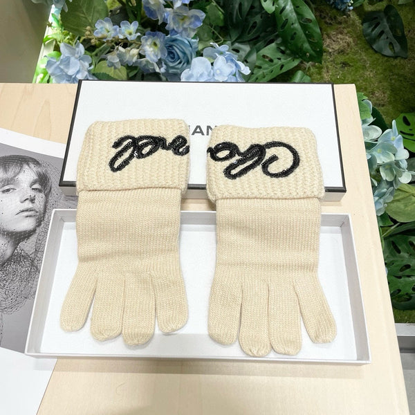 GLOVES IN BEIGE WOOL WITH BLACK LOGO 465775