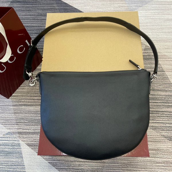 BORSA A SPALLA BODY 40 IN PELLE DI VITELLO NERA CON FERRAMENTA ARGENTO