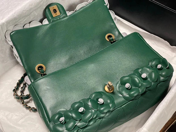 CC 2026 Camellia Flap Bag 25cm Lambskin 372255