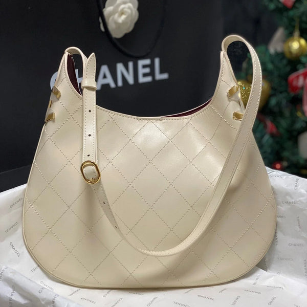 CC 2026 Hobo Bag 28CM Lambskin Leather