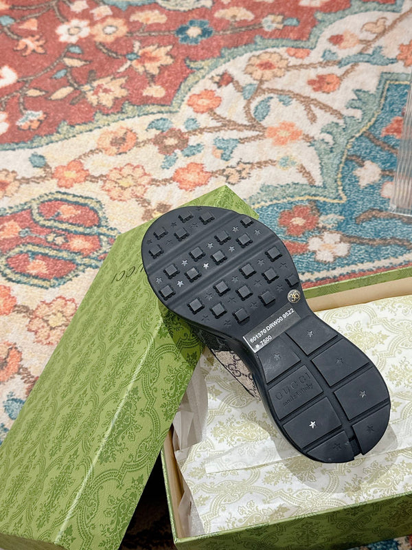 GG RHYTON TRAINER IN PELLE DI VITELLO GRIGIO CHIARO E CARBONE