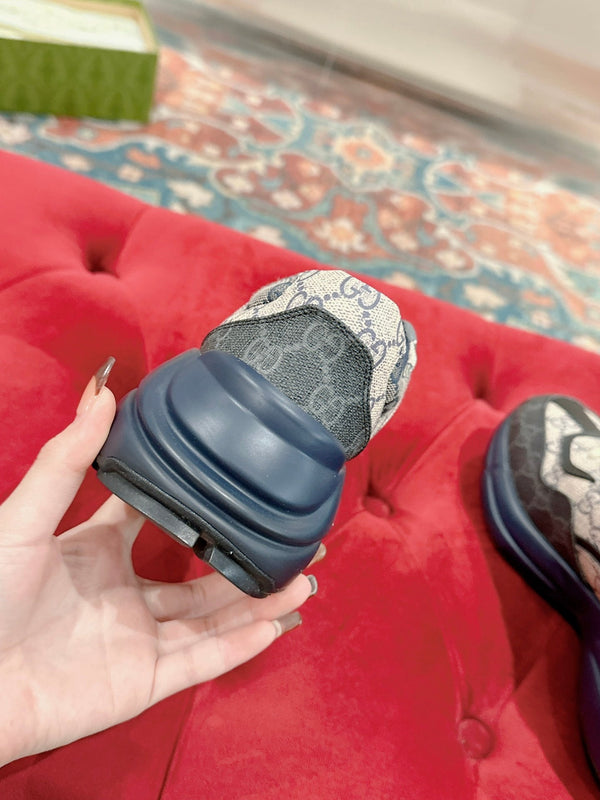 GG RHYTON TRAINER IN PELLE DI VITELLO GRIGIO CHIARO E CARBONE