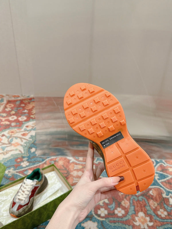 GG RHYTON TRAINER LIGHT GRAY AND SCARLET CALFSKIN