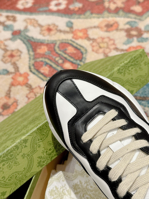 GG RHYTON TRAINER IN PELLE DI VITELLO NERA E BIANCA