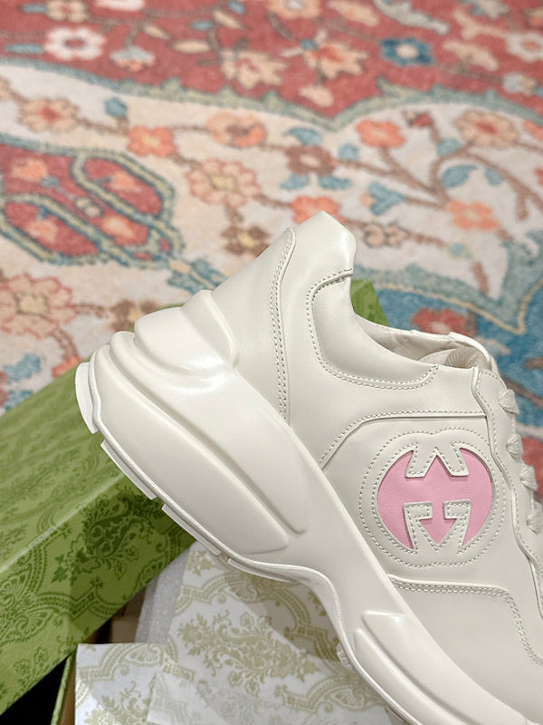 GG RHYTON TRAINER WHITE CALFSKIN WITH PINK LOGO
