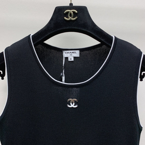 CC 25 Round Neck Knitted Embroidered Logo Vest Dress in Black 277585