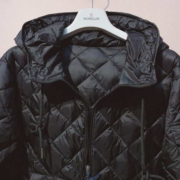 Moncler 25 Diamond-Patterned Down Jacket 301627