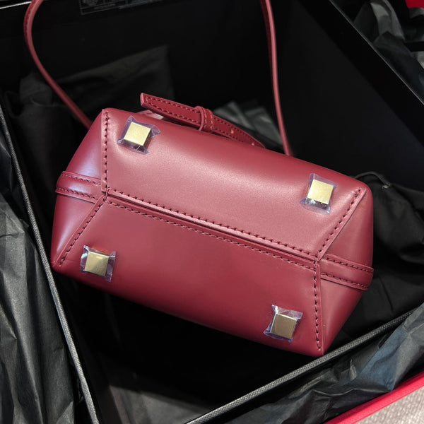 Le 37 Bucket Bag 15cm Red Gold Cowhide