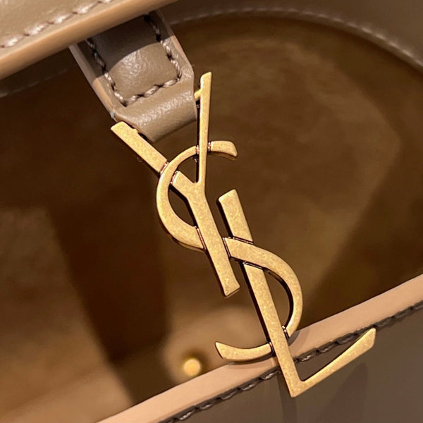 Le 37 Bucket Bag 15cm Beige Gold Cowhide