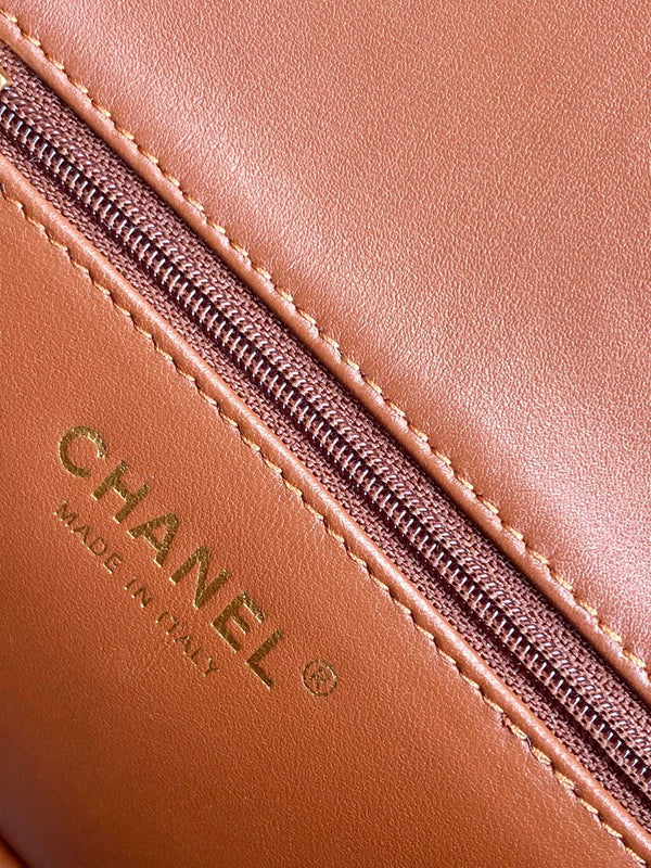 Flap Bag Mini 18cm White Brown Sherling Lambskin Gold Hardware