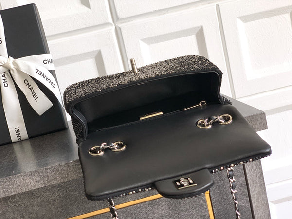 CC Classic Flap Bag 20cm Full Diamond Black Calfskin