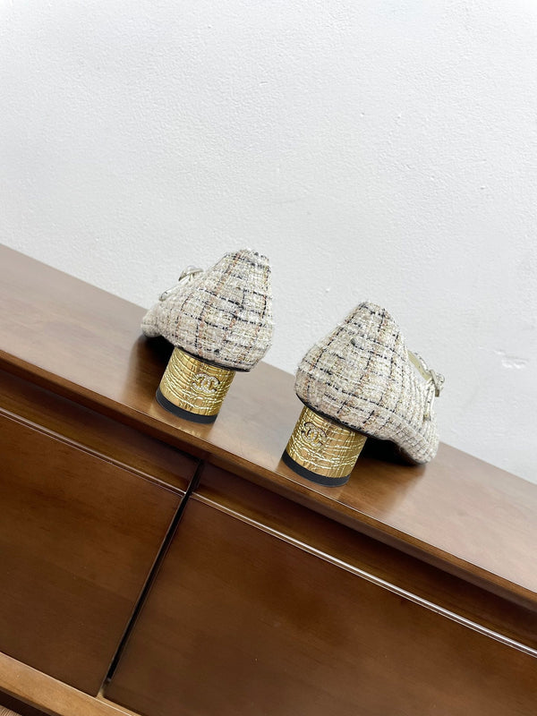 CC Mary Jane White Tweed Farbic And Cowhide