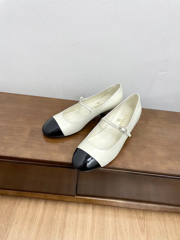 CC Mary Jane White Cowhide