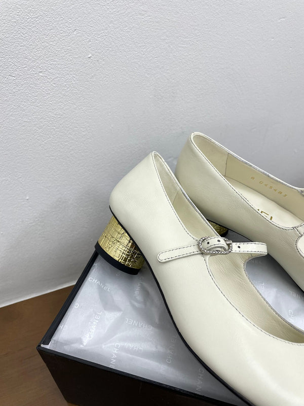 CC Mary Jane White Cowhide