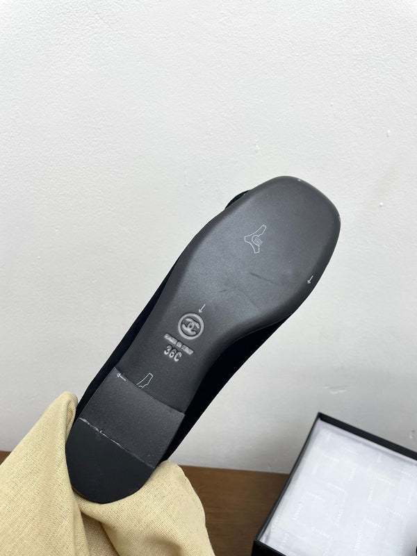 CC Ballet Flats Black With Camellia Black Suede