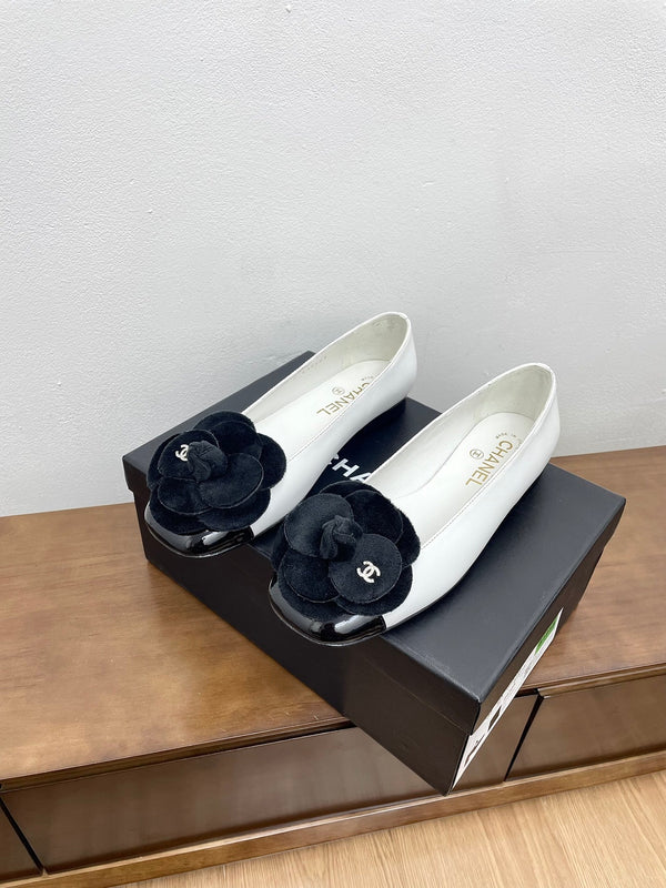 CC Ballet Flats White With Camellia Black Lambskin