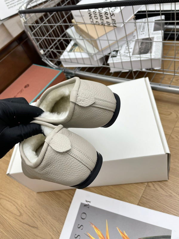 LP Cocooning Floaty Flat Grey White Wool Fleece Lining And Cowhide 989987