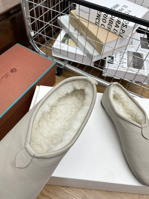 LP Cocooning Floaty Flat Grey White Wool Fleece Lining And Cowhide 989987