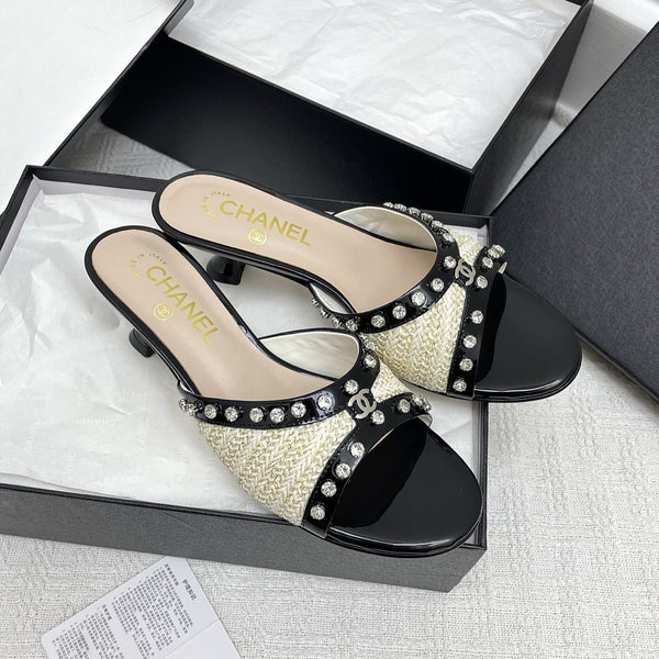 CC 25SS Slippers 5cm Light Yellow Raffia Black Patent Calfskin 338299