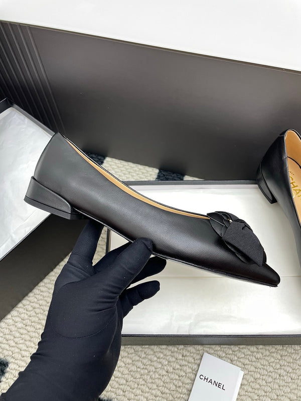 CC Logo Bow with Camellia Ballerina Flats 15mm Black Cowhide Sheepskin 427022