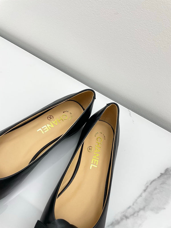 CC Logo Bow with Camellia Ballerina Flats 15mm Black Cowhide Sheepskin 427022