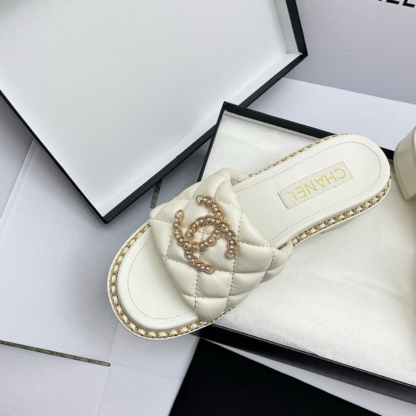 CC 26SS White Gold Quilted Lambskin 726540