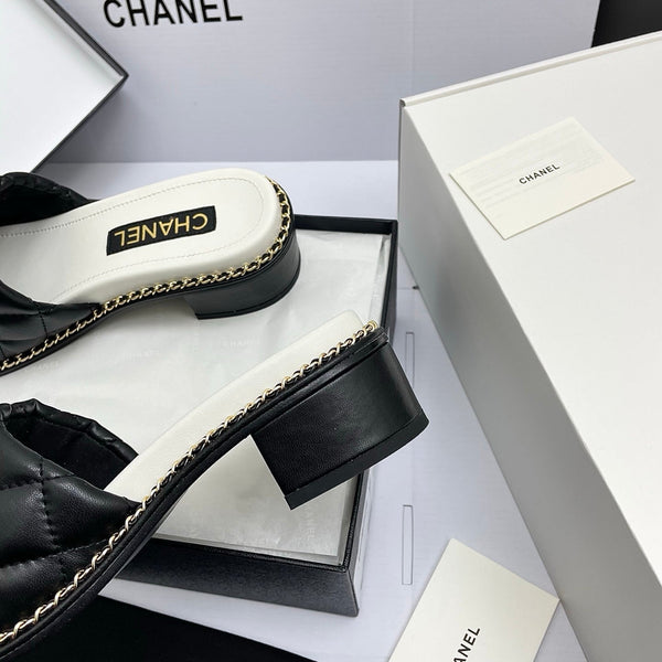 CC 26SS Black White Gold Quilted Lambskin 726542