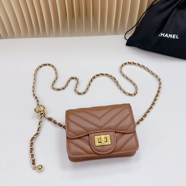 borsa in pelle di agnello con motivo chevron e cintura cc 2.55
