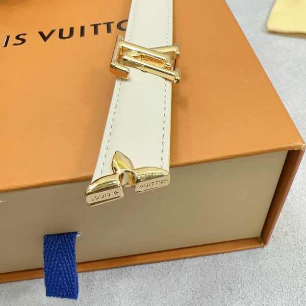 Pretty LV 20mm Reversible Belt Cream Calfskin