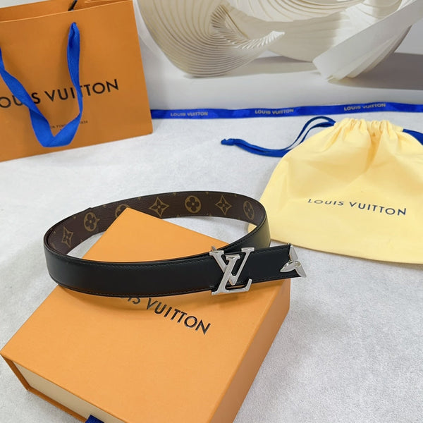 Pretty LV 30mm Reversible Belt Black Calfskin Silver Buckle