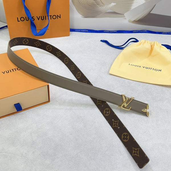 Pretty LV 30mm Reversible Belt Grey Calfskin