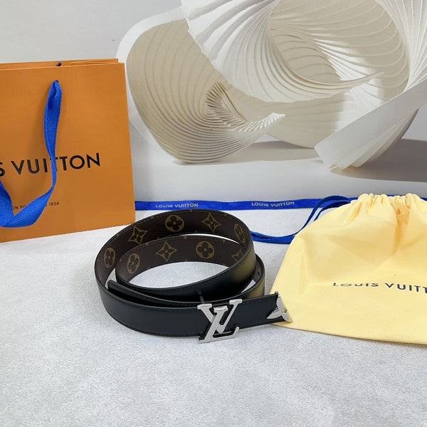 Pretty LV 30mm Reversible Belt Black Calfskin Silver Buckle