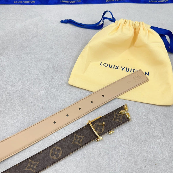 Pretty LV 30mm Reversible Belt Beige Calfskin