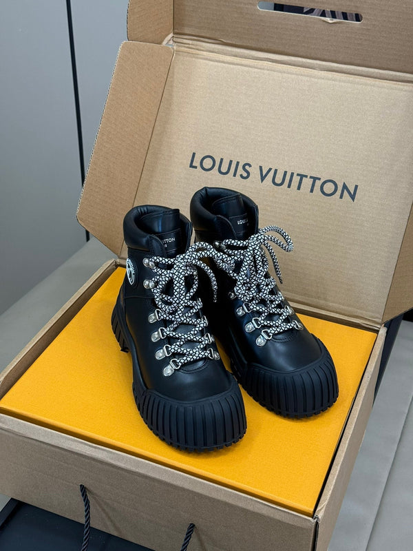 LV Ruby Flat Ranger Boots Black Calfskin