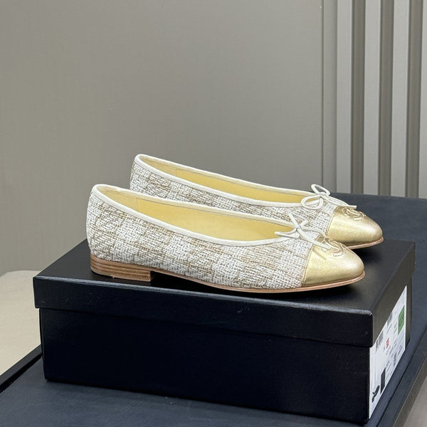 Ballerine classiche CC in tessuto misto bianco marrone e pelle di agnello dorata 282279