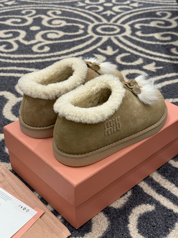 MiuMiu snow boots taupe green suede wool 521938