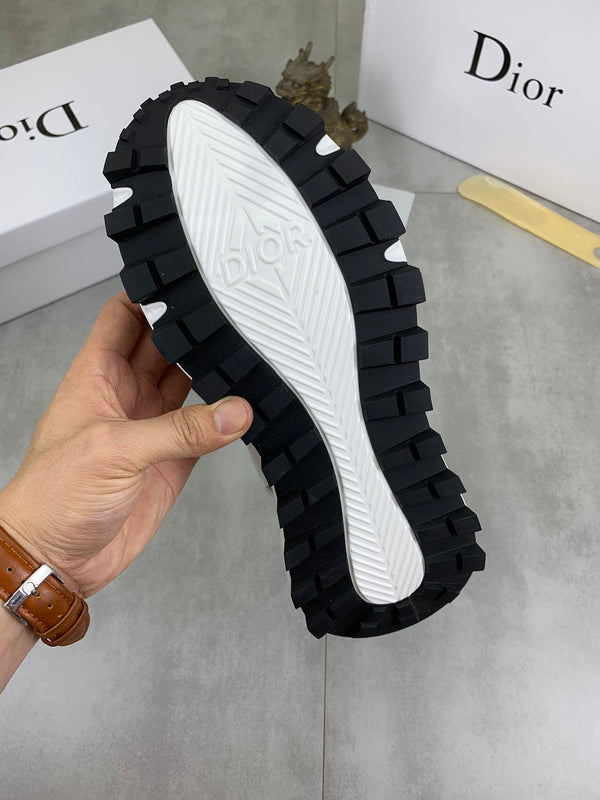 CD B24 SNEAKER BEIGE AND WHITE FABRIC