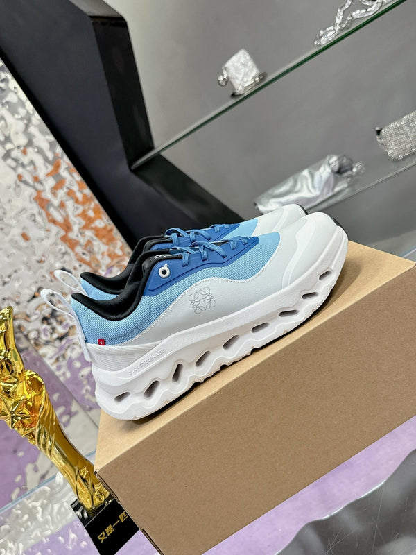 Sneaker Loewe x Running Cloudtilt2.0 in pelle di vitello bianca e blu