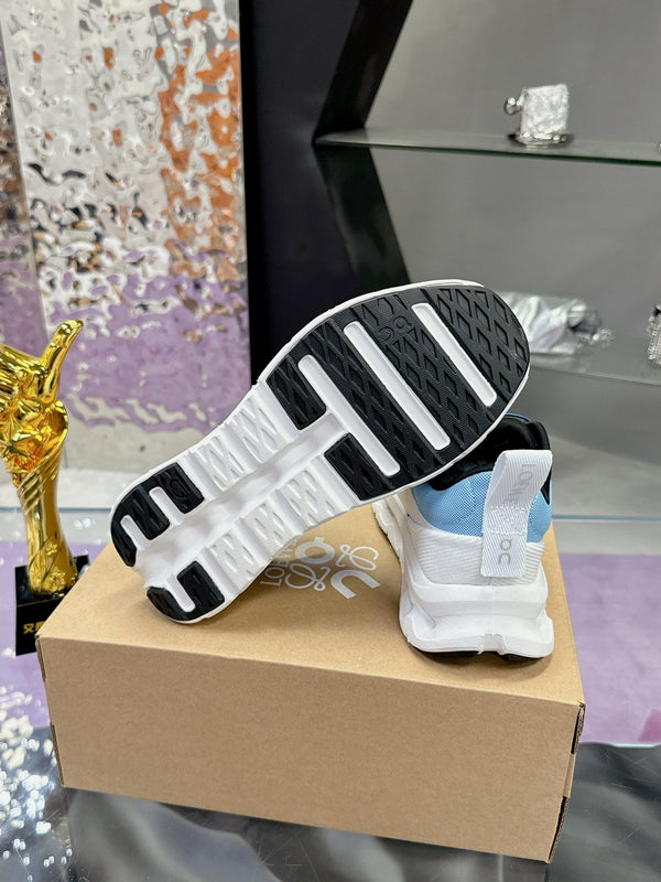 Sneaker Loewe x Running Cloudtilt2.0 in pelle di vitello bianca e blu