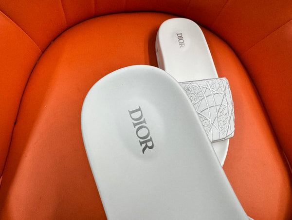 CD AQUA EMBROIDED SANDAL WHITE FABRIC