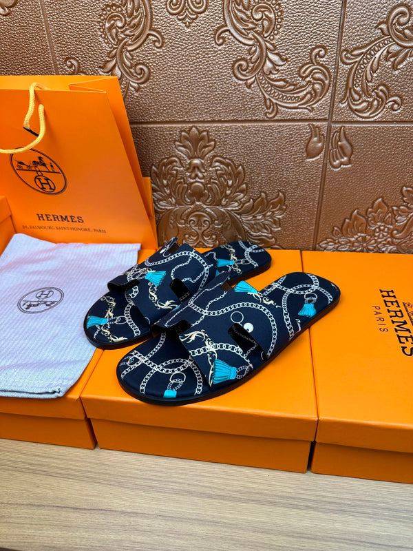 HM IZMIR SANDAL DENIM COLOR SUEDE WITH CHAIN MOTIF