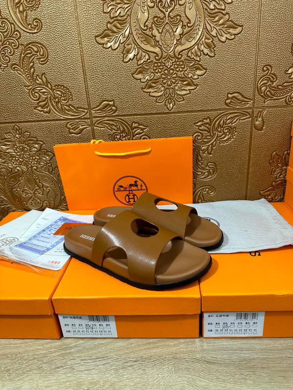 HM CIRCLE CUT SANDAL OCHRE CALFSKIN