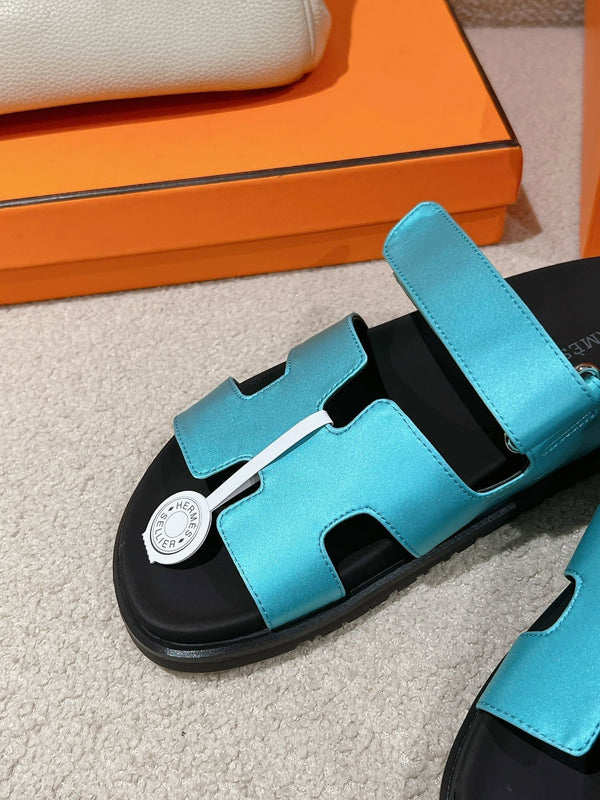 CHYPRE SANDAL BLACK MIX SKY CALFSKIN