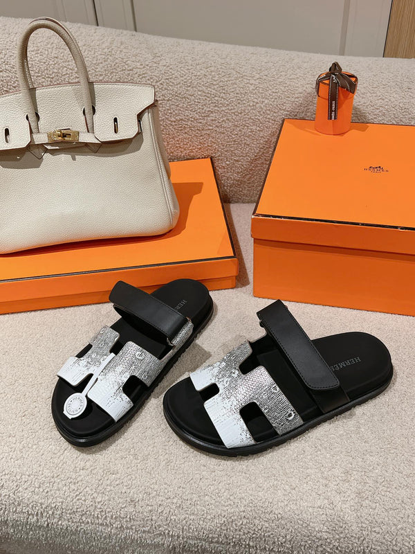 CHYPRE SANDAL OMBRE BLACK WHITE CALFSKIN
