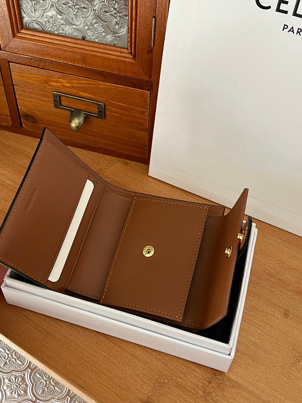 TRIOMPHE 10M262 Compact Trifold Wallet Tan Cowhile