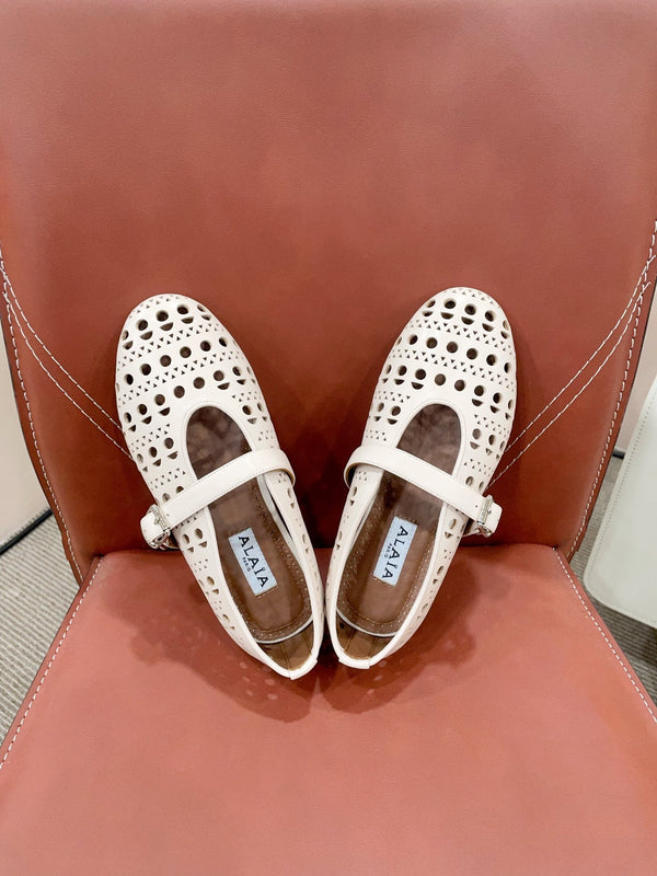 ALAIA HOLLOW BALLET FLAT IN BEIGE LAMBSKIN