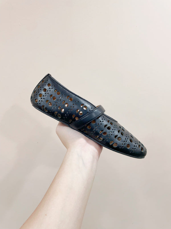 ALAIA HOLLOW BALLET FLAT IN BLACK LAMBSKIN